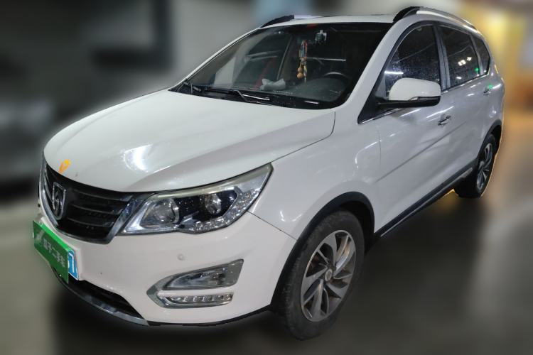 Used Baojun 560 2015 1.8L manual luxury version