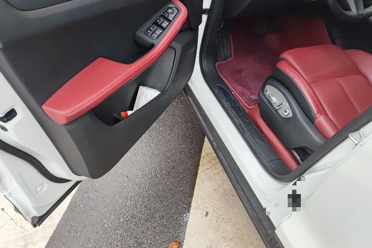 Used Porsche Macan 2023 Macan 2.0T Driver Seat