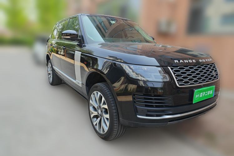 Used Land Rover Range 2018 3.0 SC V6 Vogue Extended-Length Model Front Right 45 Deg