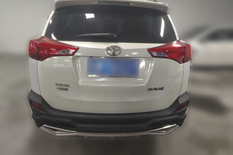 Used Toyota RAV4 2015 2.0L CVT Two-Wheel Drive Fashion Edition