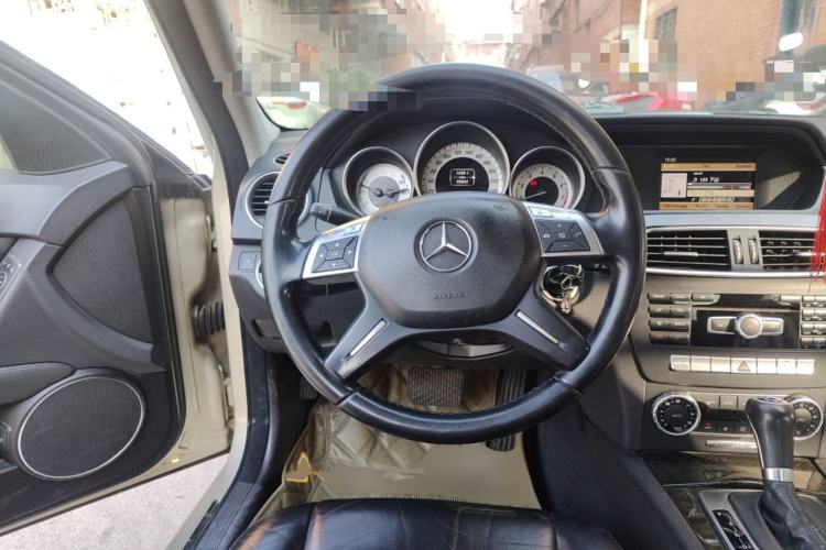 Used Mercedes-Benz C-Class 2011 C 200 CGI Fashion Model Steering Wheel