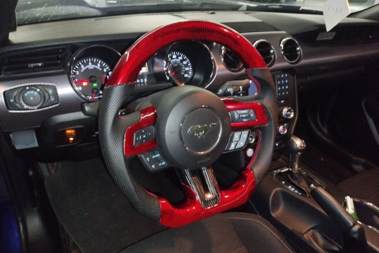 Used Ford Mustang 2015 2.3T Automatic U.S.-Spec Version Steering Wheel
