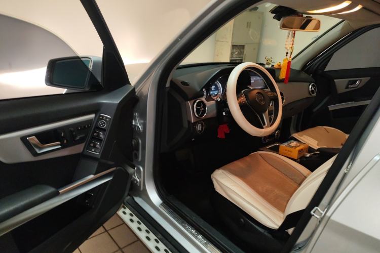 Used Mercedes-Benz GLK-Class 2013 GLK 300 4MATIC Dynamic Sunroof Model