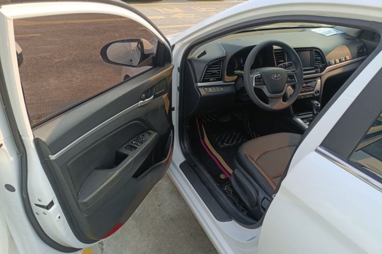 Used Hyundai Elantra (6th Generation / Lingdong) 2016 1.6L Automatic ZhiXuan – Elite Version Driver Seat