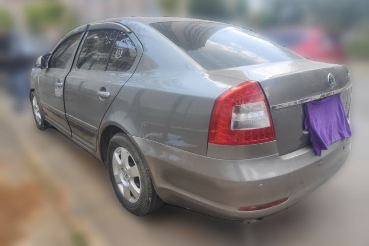 Used Skoda Octavia 2013 1.6L Manual Eado Edition
