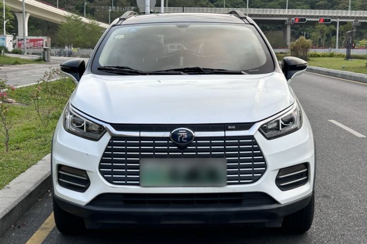 Used BYD Yuan New Energy 2018 EV360 Smart Connected Cool Model Exterior 3