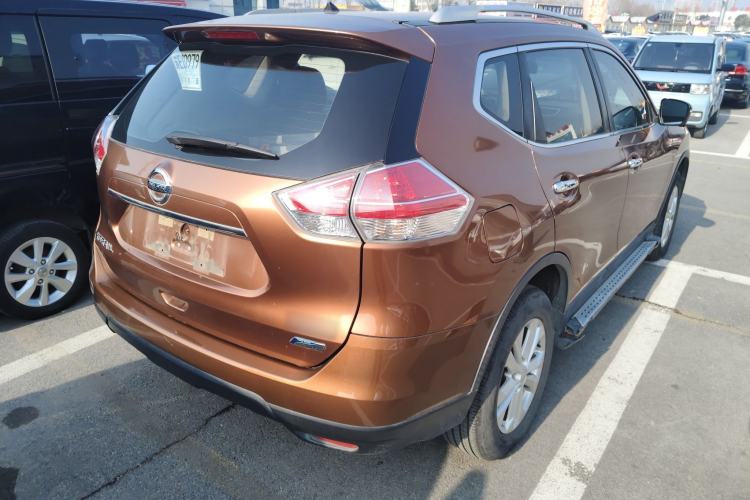 Used Nissan X-Trail 2015 2.0L CVT Comfort MAX Edition 2WD
