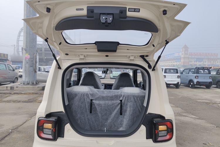 Used Geely Galaxy Panda 2025 210 km – Yuanqi Bear Trunk