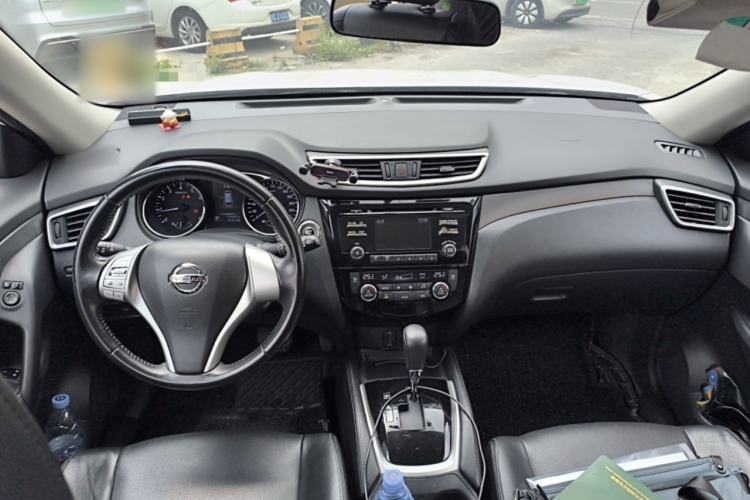 Used Nissan X-Trail 2015 2.0L CVT Comfort MAX Edition 2WD