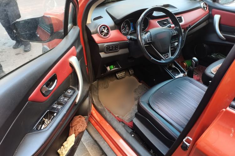 Used Haval H1 2015 1.5L AMT Urban Model Driver Seat