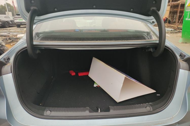 Used Geely Galaxy L6 2025 EM-i 140km Starship Edition
