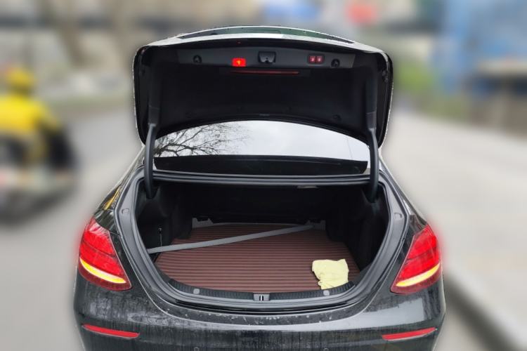 Used Mercedes-Benz E-Class 2018 Facelift E 200 L Sport 4MATIC