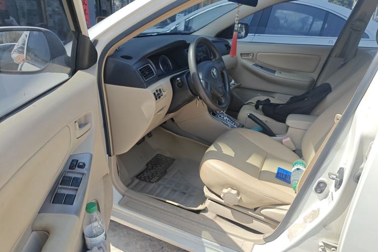 Used Toyota Corolla EX 2013 1.6L Automatic Luxury Edition