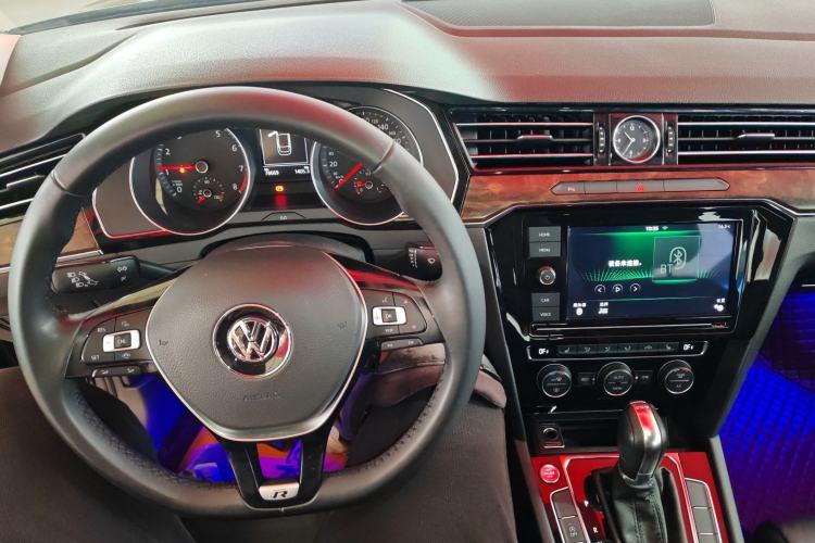 Used Volkswagen Magotan 2019 330TSI DSG Luxury Version China VI Standard