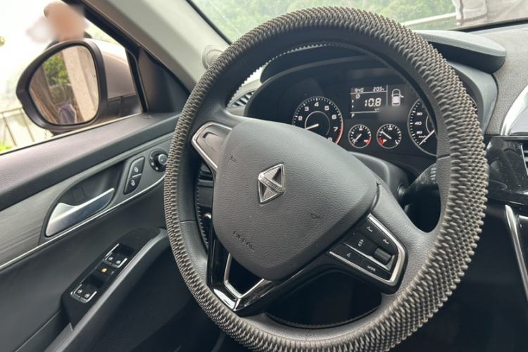 Used BORGWARD BX5 2020 20TGDI Automatic Two-Wheel Drive Pioneer Edition Interior 1