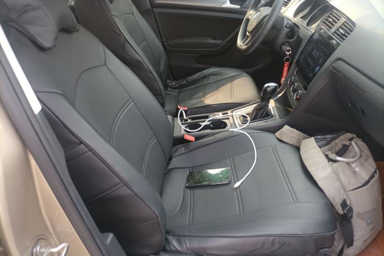 Used Volkswagen Golf 2016 1.6L Automatic Fashion Model