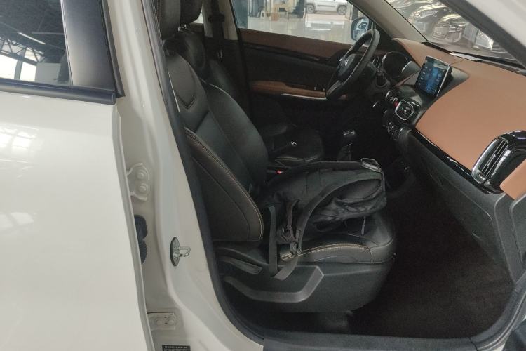 Used Dongfeng Aeolus AX4 2017 1.6L Manual ChaoShang Model
