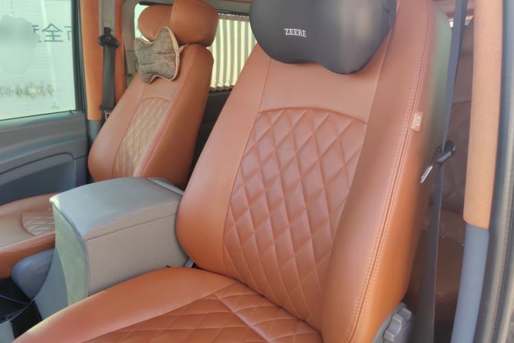 Used Mercedes-Benz Vito 2011 2.5L Elite Edition
