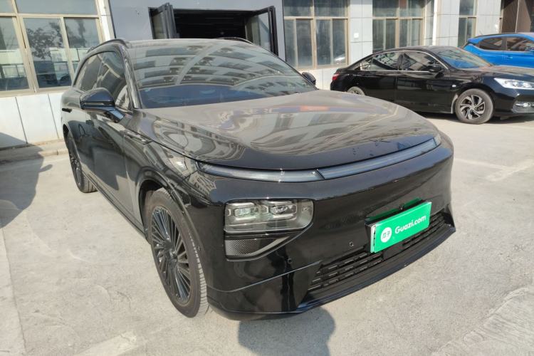 Used XPeng G9 2025 625 Long-Range Max Front Right 45 Deg