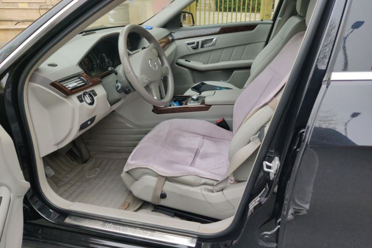 Used Mercedes-Benz E-Class 2013 E 260 L CGI Elegant Model