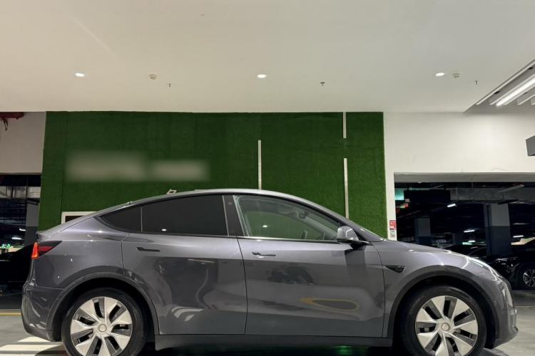 Used Tesla Model Y 2021 Standard Range Rear-Wheel Drive Version