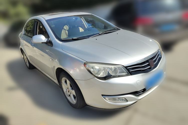 Used Roewe 350 2013 350C 1.5L Manual Swift Edition Front Right 45 Deg