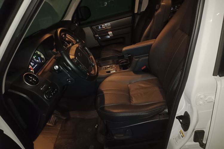 Used Land Rover Discovery 2016 3.0 SC Obsidian Black Heritage Edition HSE