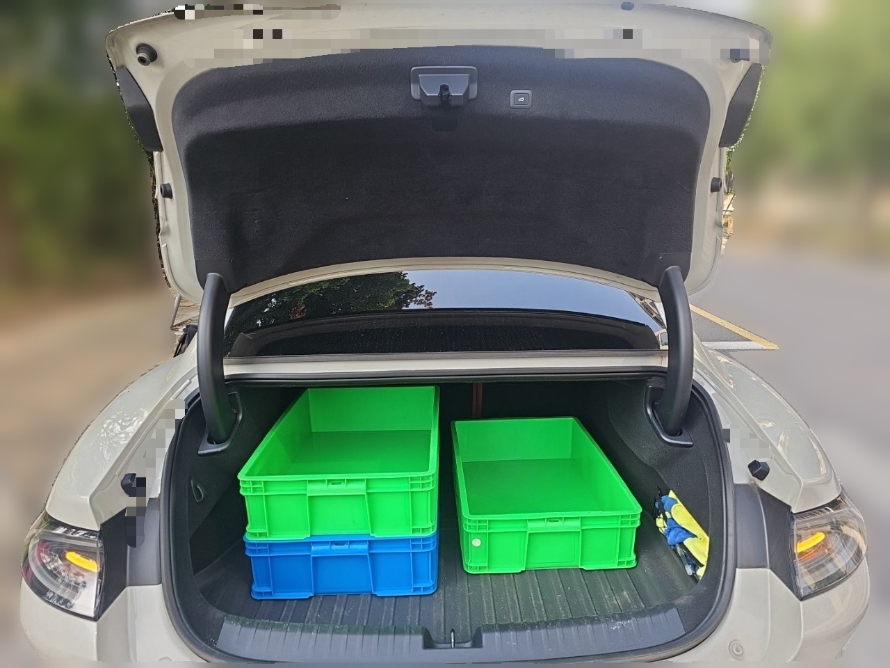 Xiaomi Auto SU7 2024 Four-Wheel Drive Ultra-Long Range Advanced Intelligent Driving Max Edition — снимка 19