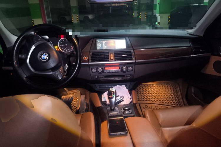 Used BMW X6 2011 xDrive35i Center Console