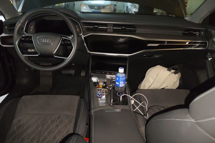 Used Audi A7L 2024 45 TFSI quattro Luxury Edition Center Console