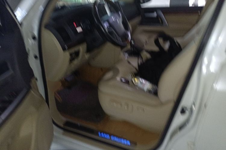 Used Toyota Land Cruiser 
