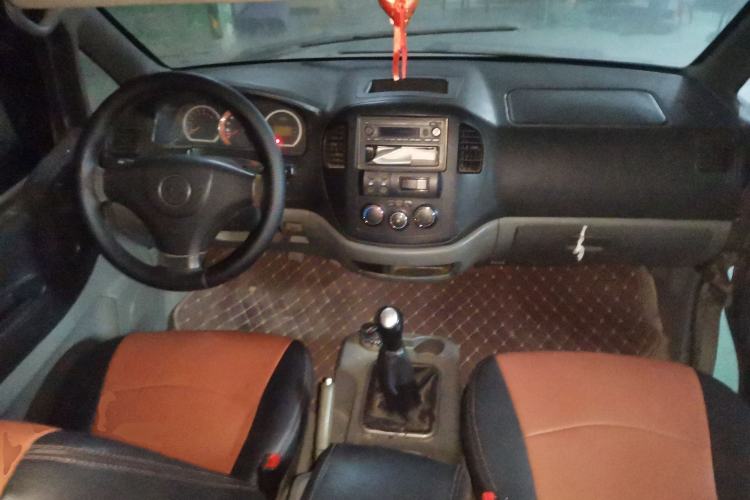 Used FORTHING Lingzhi 2012 Commercial Version 1.6L Special Offer Model
