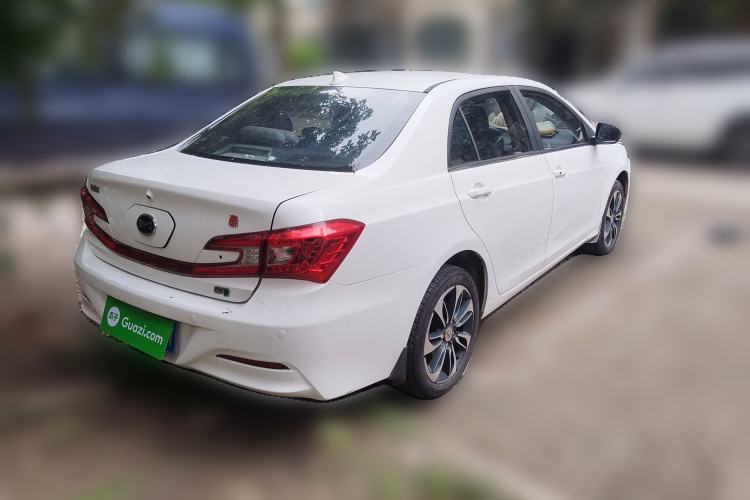 Used BYD Qin New Energy 2015 1.5T Dual-Crown Flagship Plus Edition Rear Right 45 Deg