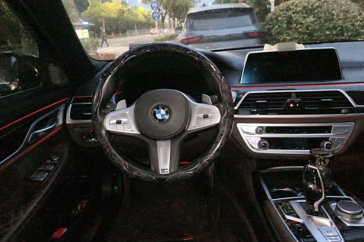 Used BMW 7 Series 2019 740Li Leading Model M Sport Package Steering Wheel