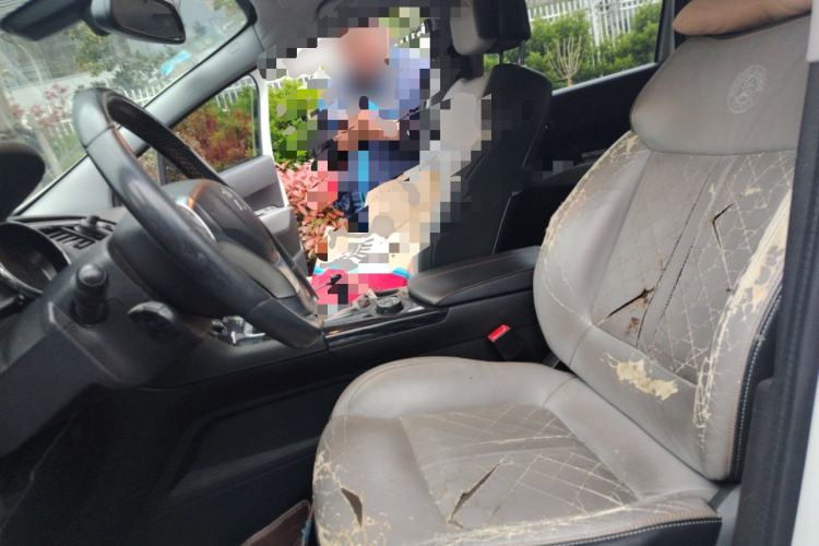 Used Peugeot 3008 2015 1.6THP Automatic Prestige Edition Left Front Seat