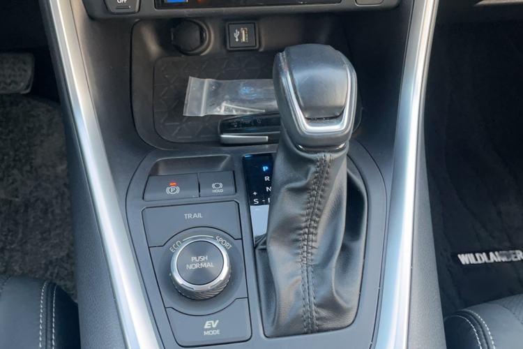 Used Toyota Wildlander 2023 Dual-Motor 2.5L E-CVT Four-Wheel Drive Prestige Edition
