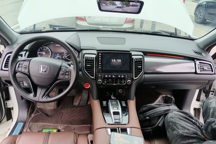 Used Honda UR-V 2020 370TURBO Two-Wheel Drive Luxury Edition Center Console