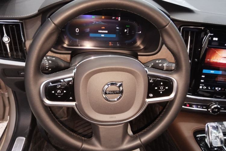 Used Volvo S90 New Energy 2023 T8 Plug-in Hybrid All-Wheel Drive Long-Range Luxury Edition Steering Wheel