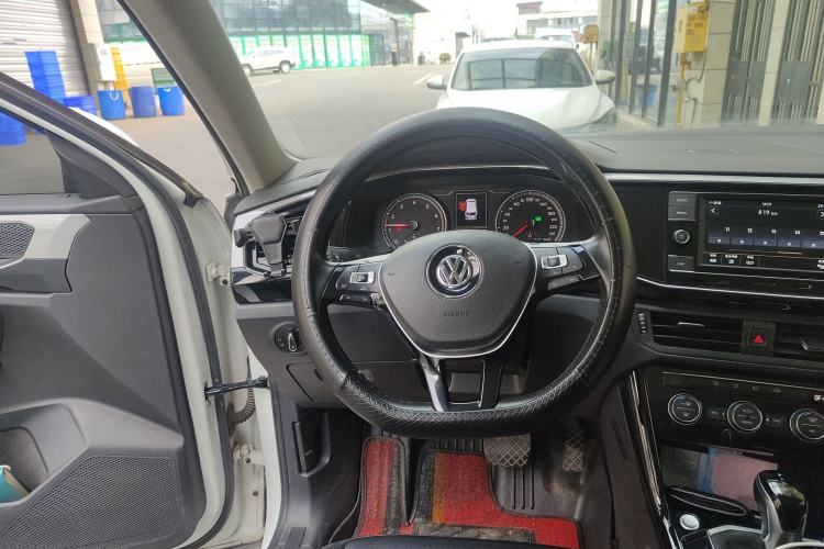 Used Volkswagen Tayron 2019 330TSI Two-Wheel Drive Luxury Model China VI Standard Steering Wheel