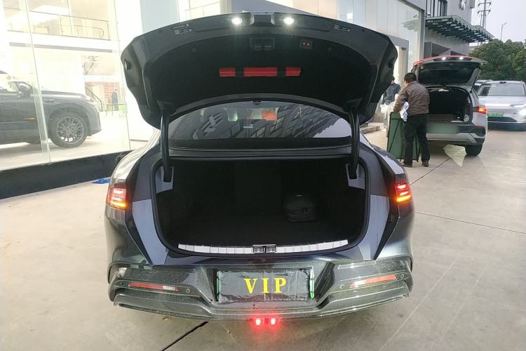 Used Denza Z9 2024 1100 km Four-Wheel Drive Max Version