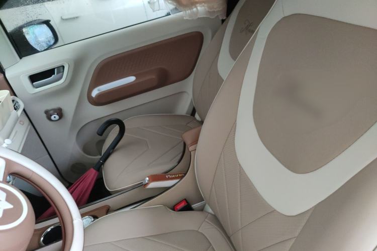 Used Wuling Hongguang MINIEV 2024 3rd Generation 215km Advanced Version Left Front Seat