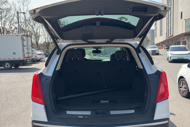 Used Cadillac XT5 2018 25T Luxury Model
