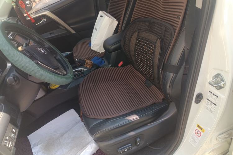 Used Toyota RAV4 2013 2.0L CVT Four-Wheel Drive New Edition