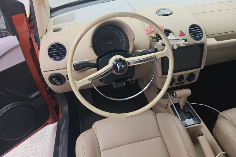 Used Volkswagen Beetle 2010 2.0 BlackOrange Convertible Luxury Edition