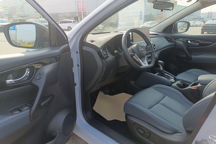 Used Nissan Qashqai 2025 Honor 2.0L CVT XV+ Leading Edition
