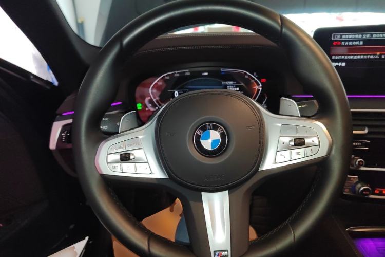 Used BMW 5 Series 2023 530Li Luxury Edition M Sport Package Steering Wheel