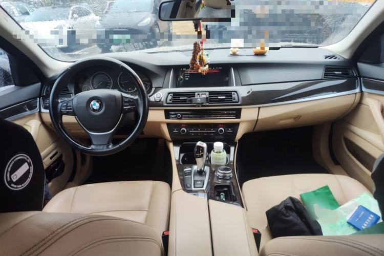 Used BMW 5 Series 2014 525Li Luxury Design Package
