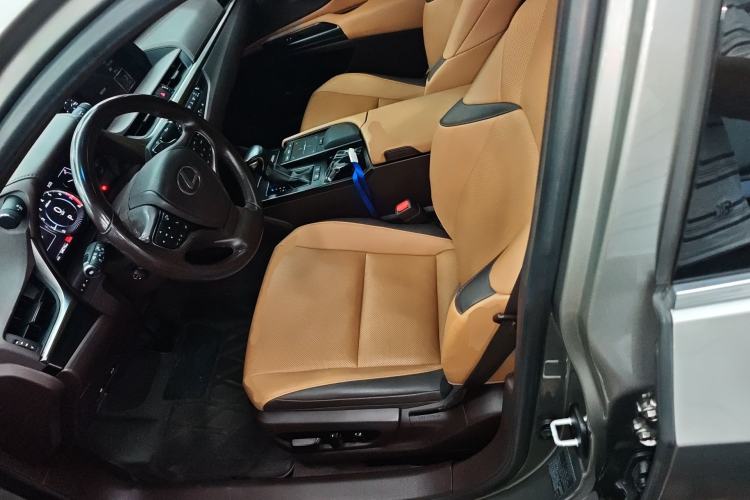 Used Lexus ES 2020 200 Excellence Edition Left Front Seat