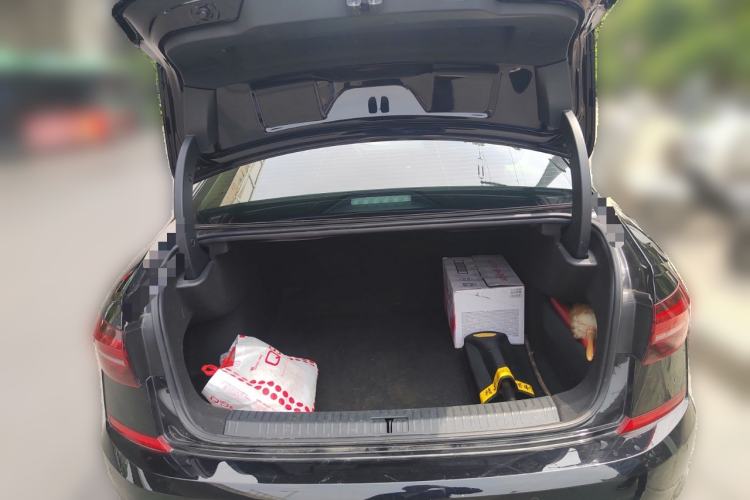 Used Volkswagen Passat 2019 280TSI Business Edition China VI Trunk