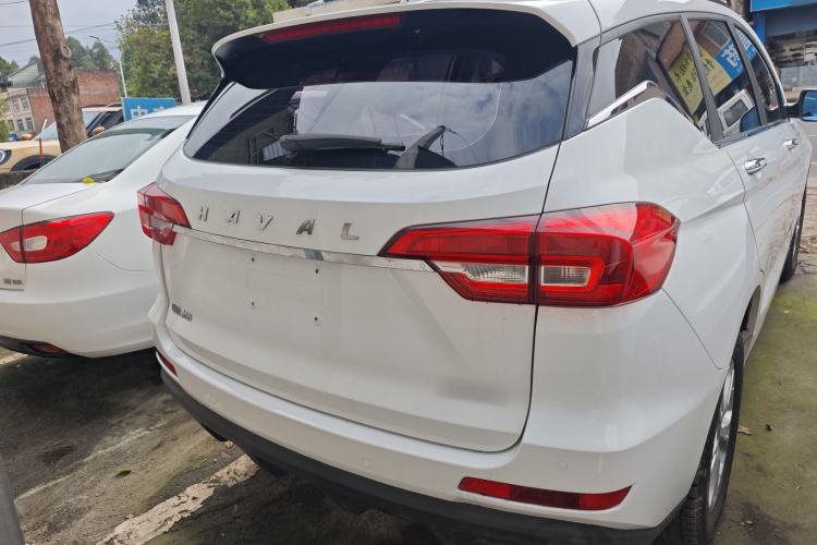 Used Haval M6 2017 1.5T Automatic Two-Wheel Drive Urban Model Exterior 4